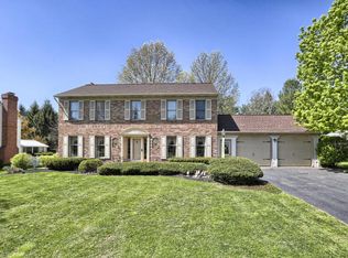 1177 Suffolk Dr, Lititz, PA 17543