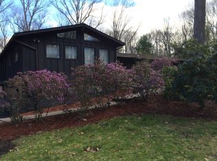 7 White Birch Dr, Pomona, NY 10970