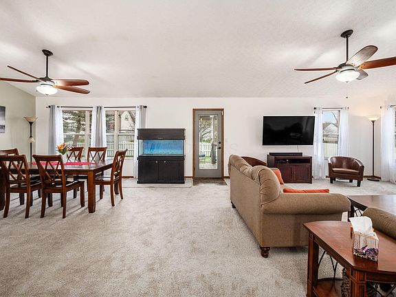 5th image of 3226 Summer Glen Dr