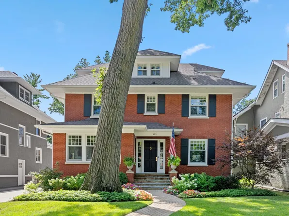 925 Ashland Ave, Wilmette, IL 60091