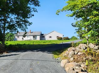 87 Madawaska Rd, Palmyra, ME 04965