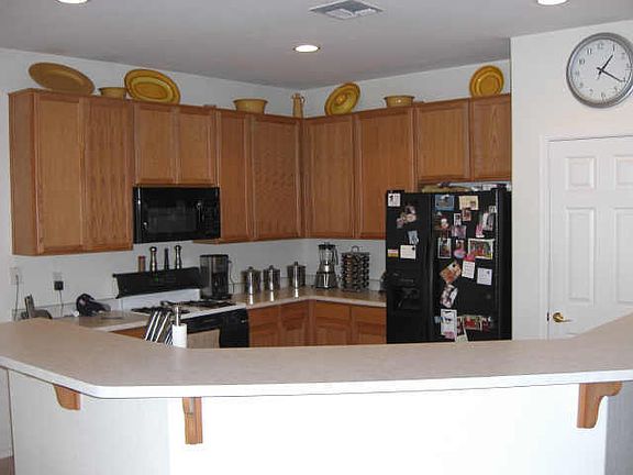 2nd image of 1655 E Aloe Place
