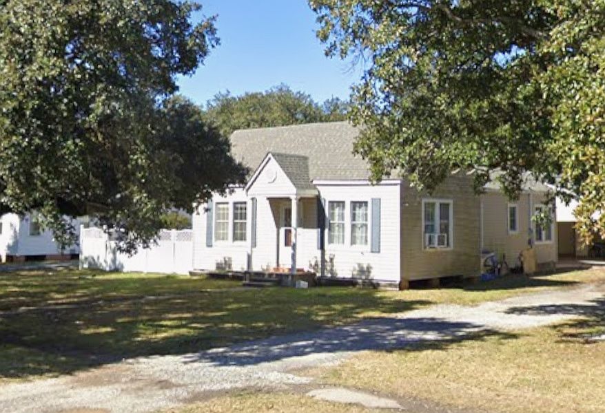1st image of 502 W Northern Ave