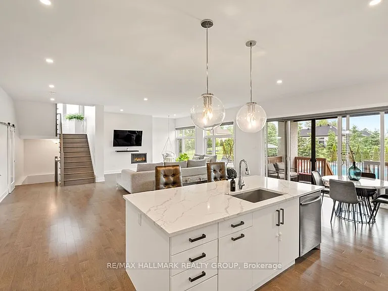 1575 Rangeland Ave — Photo 12