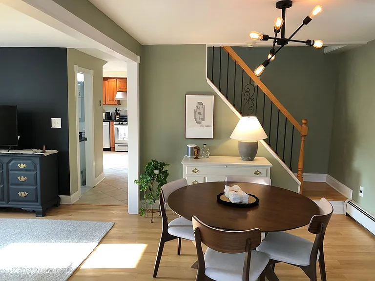 138 Cedar Ave — Photo 26