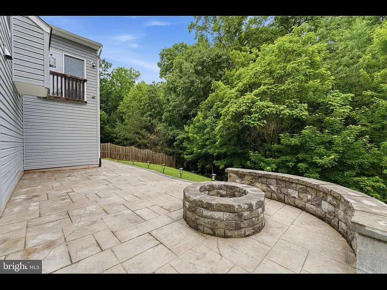 7412 Pensacola Pl — Photo 17