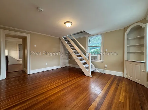 16 Franklin Pl, Beverly, MA