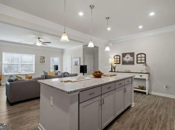 227 Witter Way, Woodstock, GA 30188