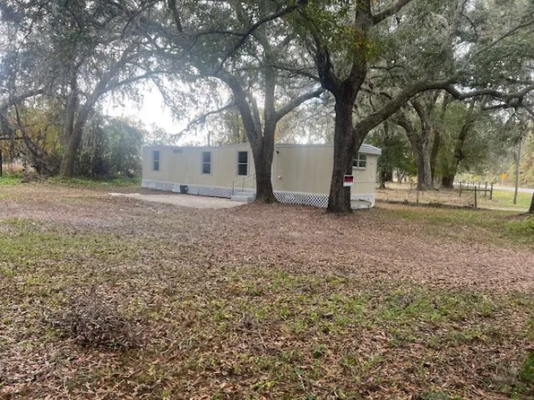 9813 Temple Ave, Hampton, FL 32044