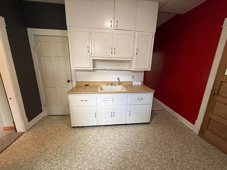 721 E Kemp Ave — Photo 5