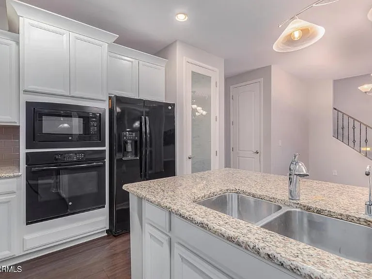 3954 E Turley St — Photo 14