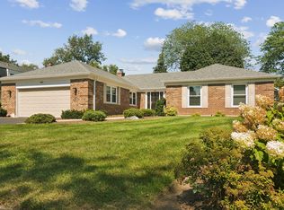 1012 W Mallard Dr, Palatine, IL 60067