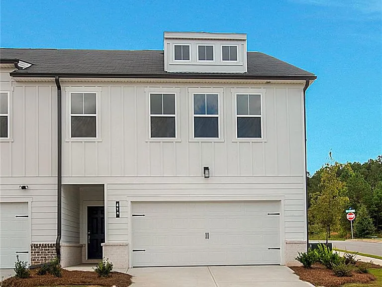 410 Point Place Dr — Photo 3