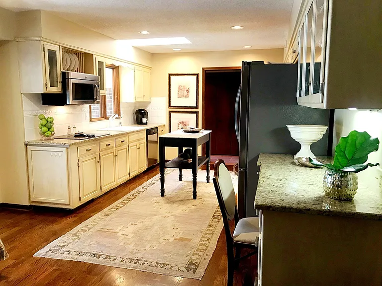 12844 Pembroke Cir — Photo 12