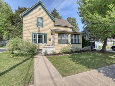 215 North Spring STREET, Port Washington, WI, 53074
