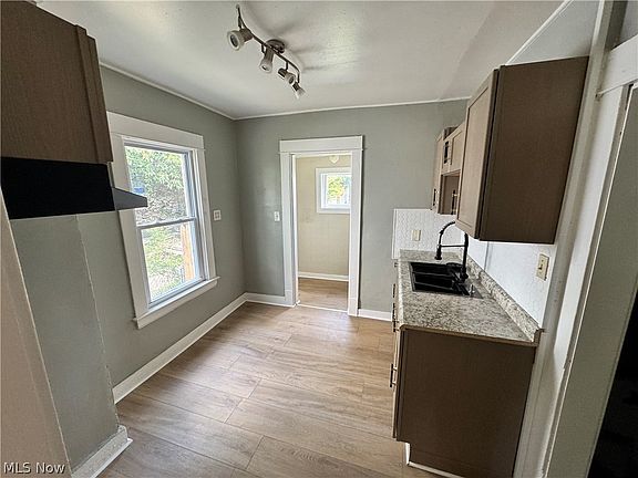 4th image of 3059 W 111th St