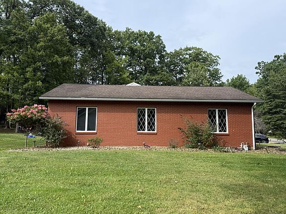 3rd image of 20 Woodland Dr