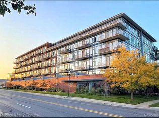 101 Curry Ave UNIT 218, Royal Oak, MI 48067