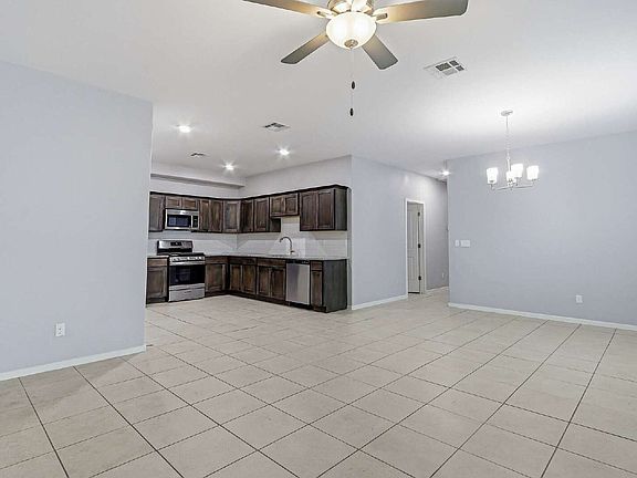 3rd image of 11500 Summer Dr #B