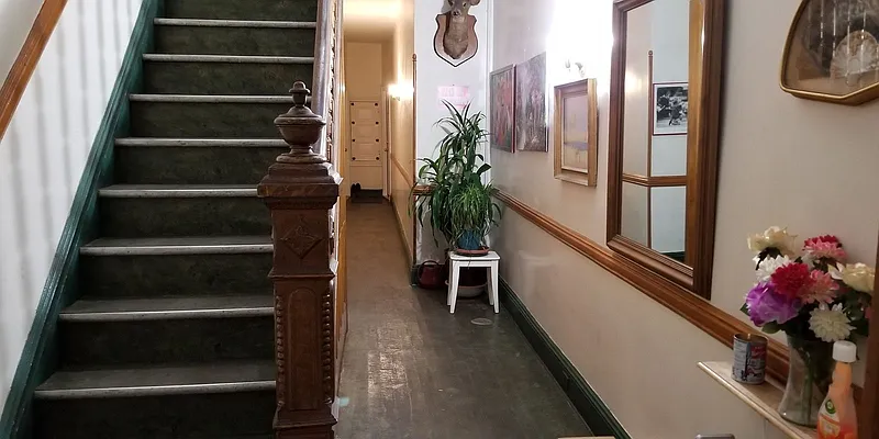 Rented by Nooklyn NYC LLC | media 18