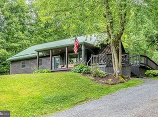 704 Old Crellin Rd, Oakland, MD 21550