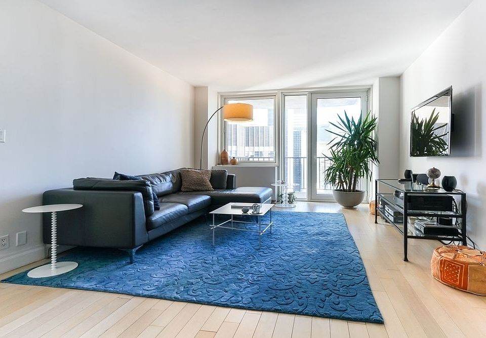 1st image of 211 E 46th St #32C