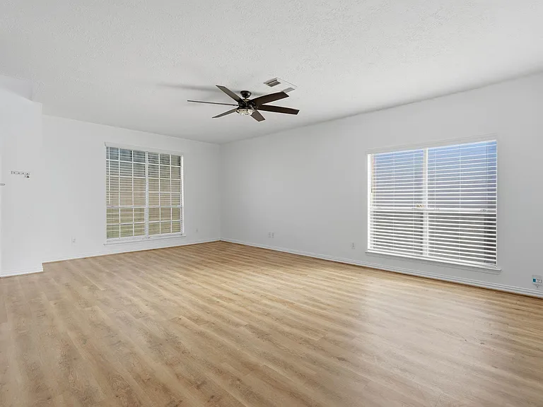 2910 Cocona Ln — Photo 6