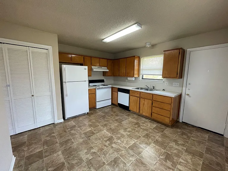 104 Horseshoe Dr #A — Photo 5