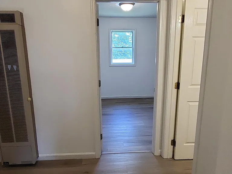 90 Lincoln Ave #5 — Photo 2