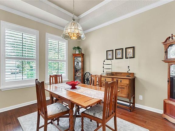 5th image of 216 Brookgreen Way