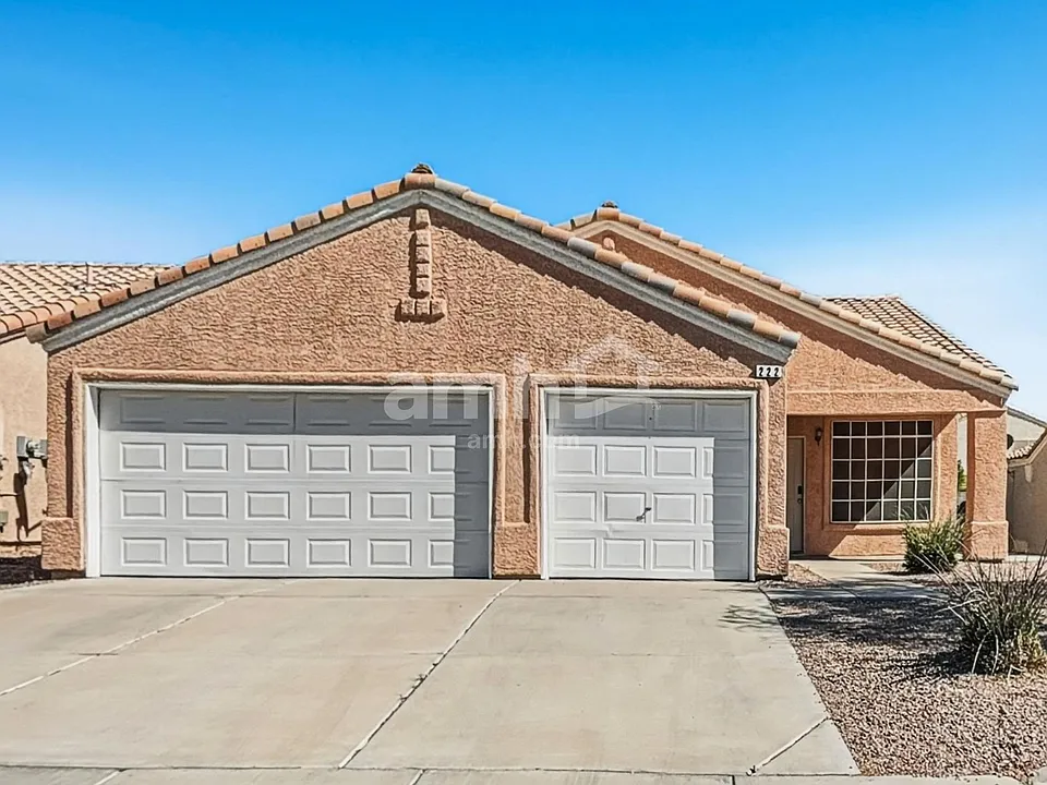 222 Mariposa Way