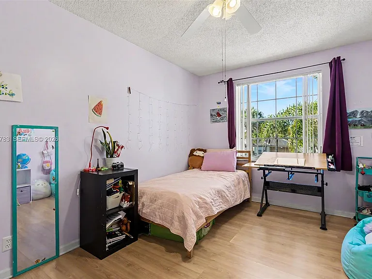17367 SW 20th Ct — Photo 21