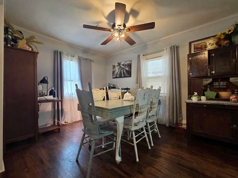 501 I St NE — Photo 7