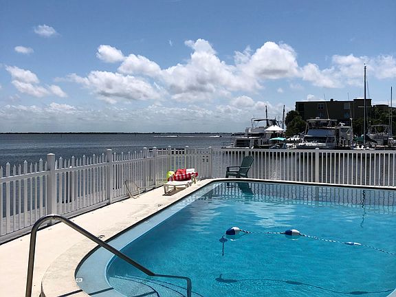 2nd image of 390 W Cocoa Beach Cswy #11-2