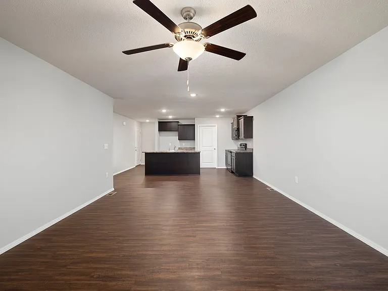 331A W Summit St — Photo 9