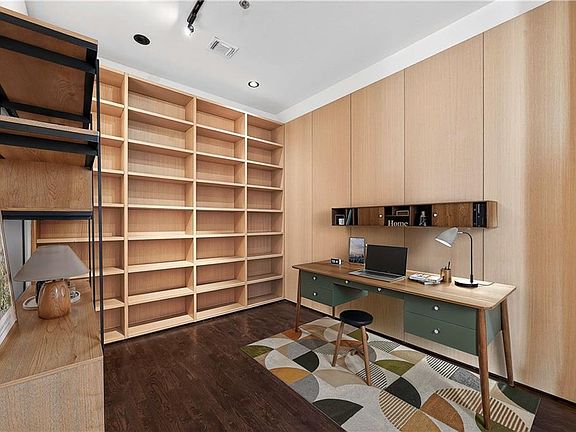 3rd image of 845 Spring St NW #Penthouse 5