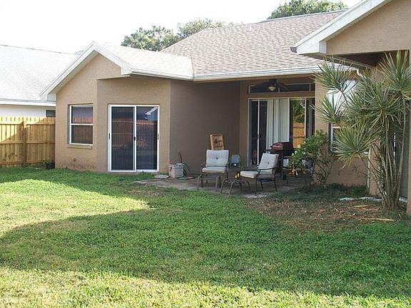 3rd image of 587 Village Dr