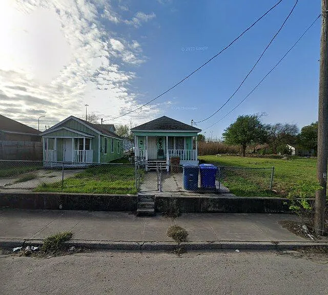 1805 Comanche St #A — Photo 1