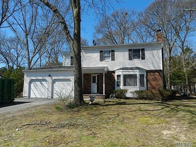 1st image of 15 Sherwood Ct