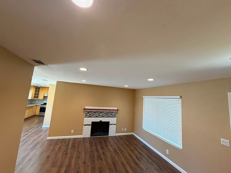 6958 Darian Ct — Photo 24