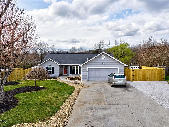3rd image of 6707 Penrod Ln