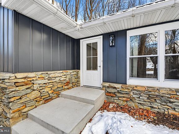 5th image of 101 Glen Rd