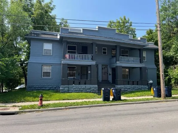 1317 E 45th St APT 1W, Kansas City, MO 64110