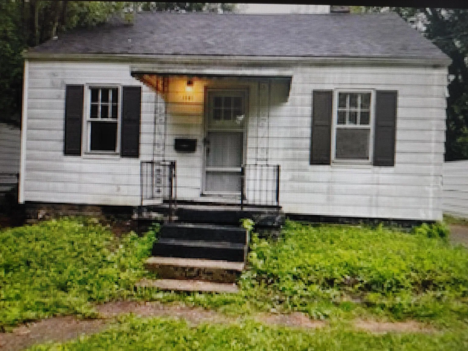 2 bed, 800 sqft, $600 — Photo 1