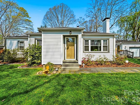 2nd image of 203 8th St NE