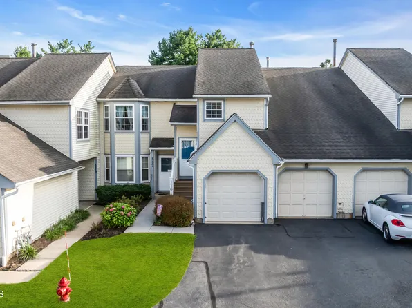 118 Evergreen Court, Freehold, NJ 07728