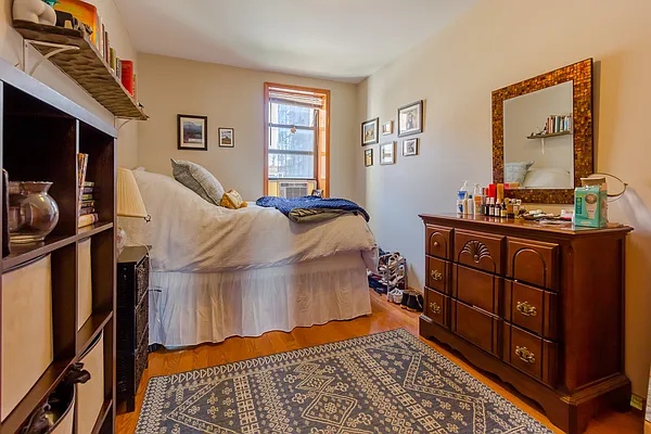 Rented by E House Realty & Management Inc. | media 14