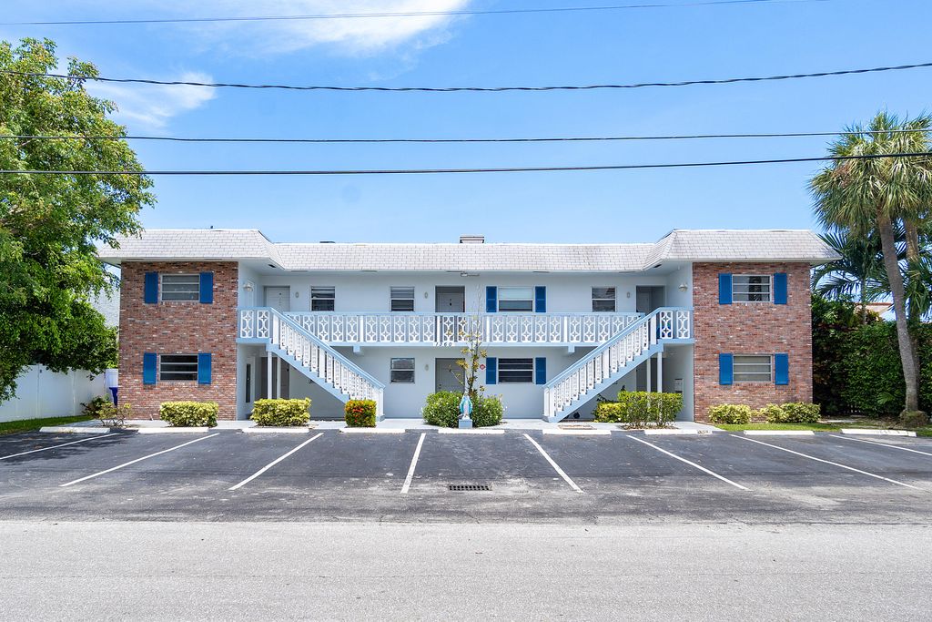 1360 NE 27th Ter W #1, Pompano Beach