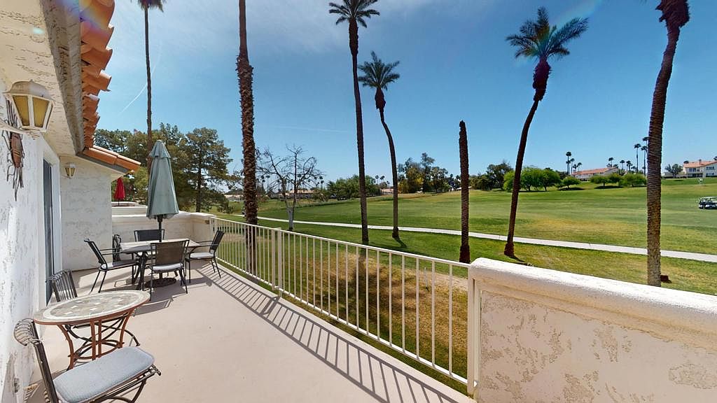 465 Desert Falls Dr N