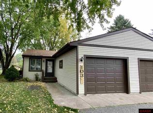 103 Martin Cir, Mankato, MN 56001